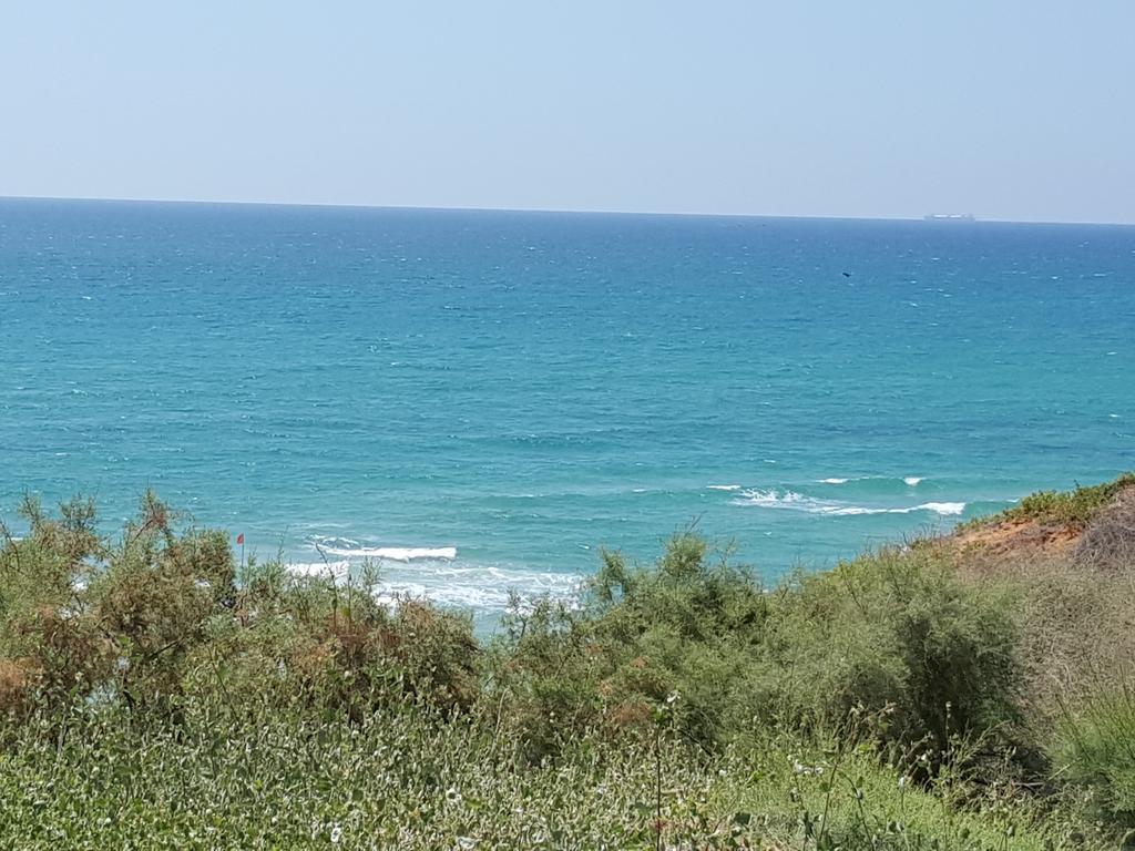 Netanya Motel Pierre Exteriör bild
