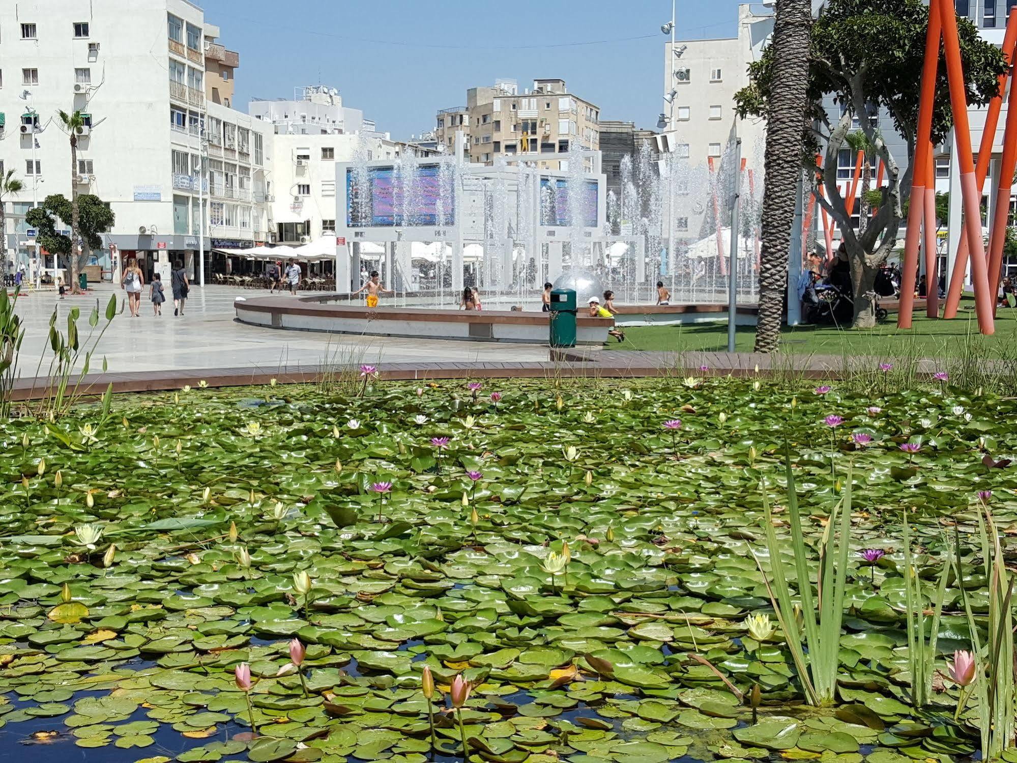 Netanya Motel Pierre Exteriör bild