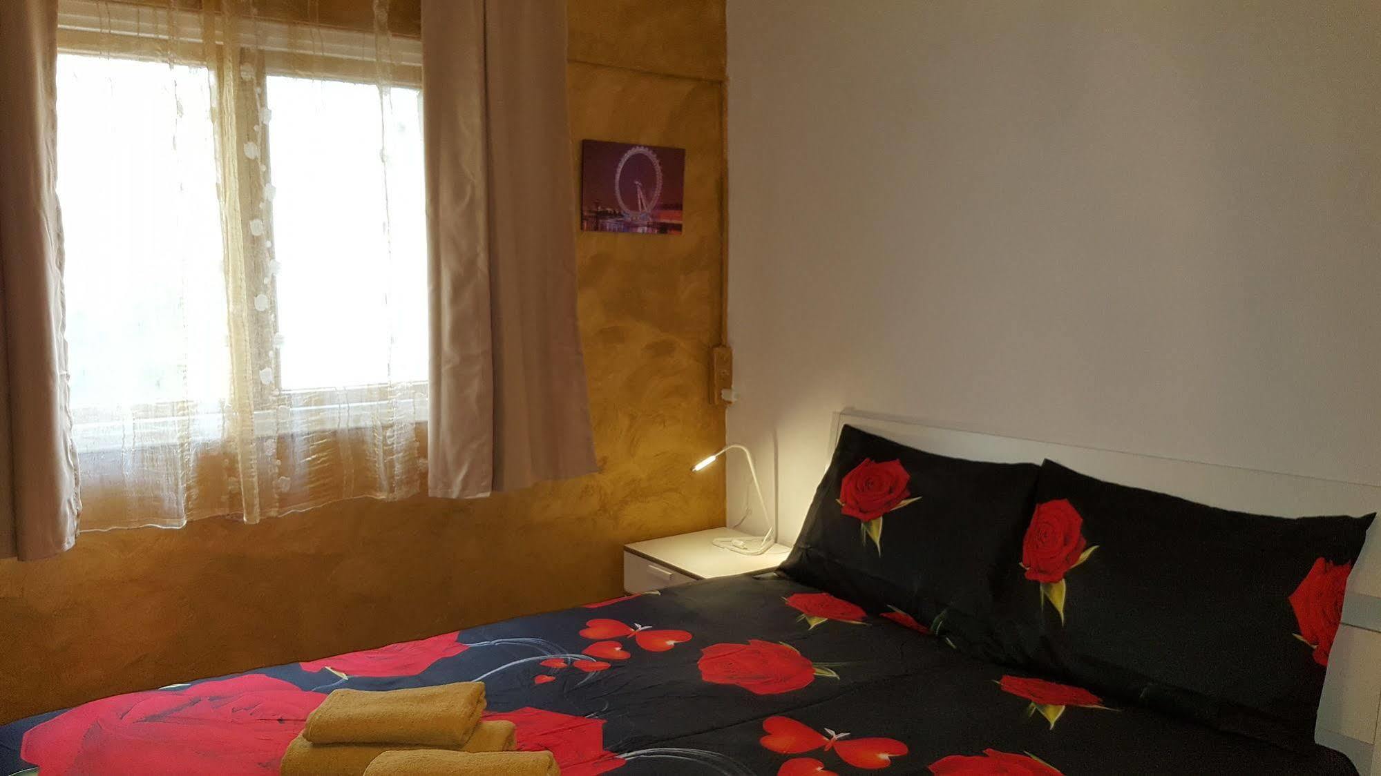 Netanya Motel Pierre Exteriör bild